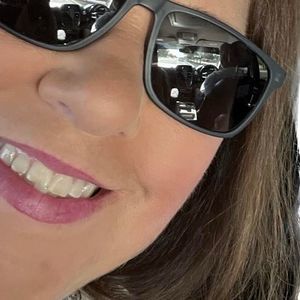 Meet your Posher, Joyce